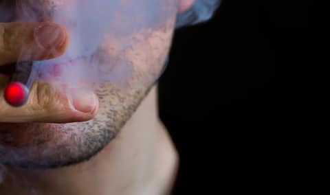 WHY Vaping is Bad for Your Lungs